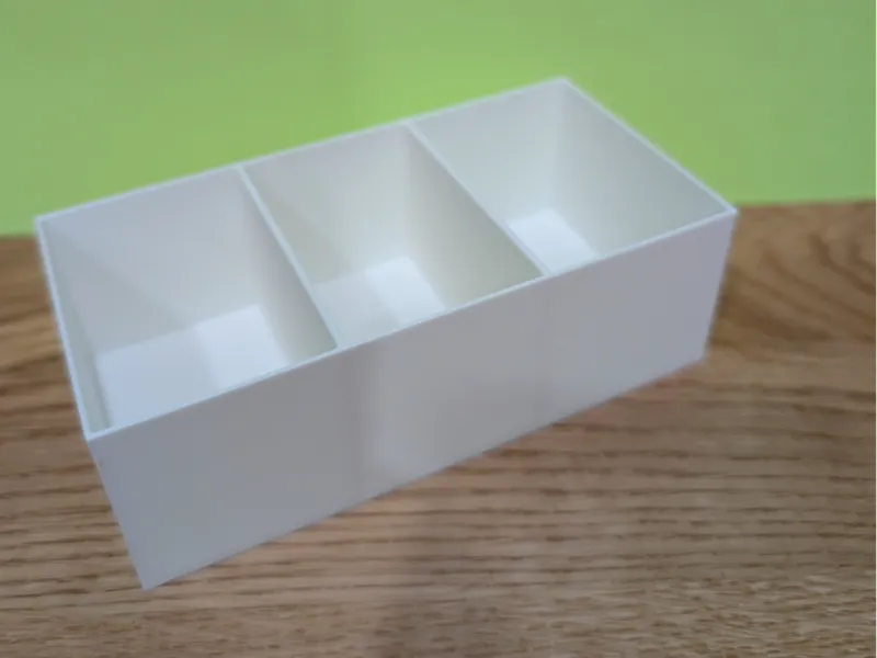 CONTAINER