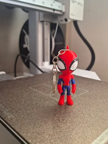 Llavero: Homem Aranha chaveiro SEM AMS — vista de referencia 2
