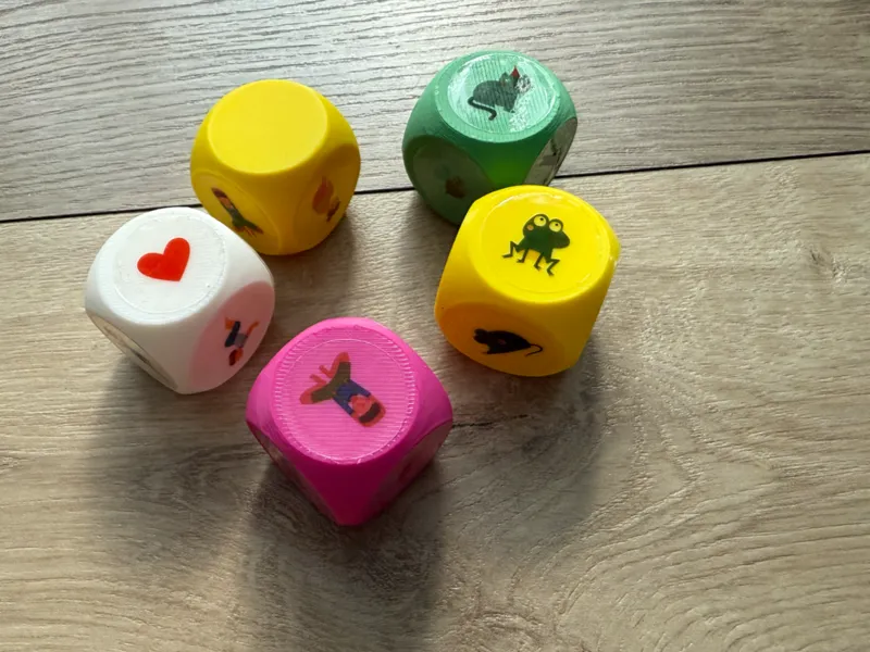 Simple sticker dice for kids