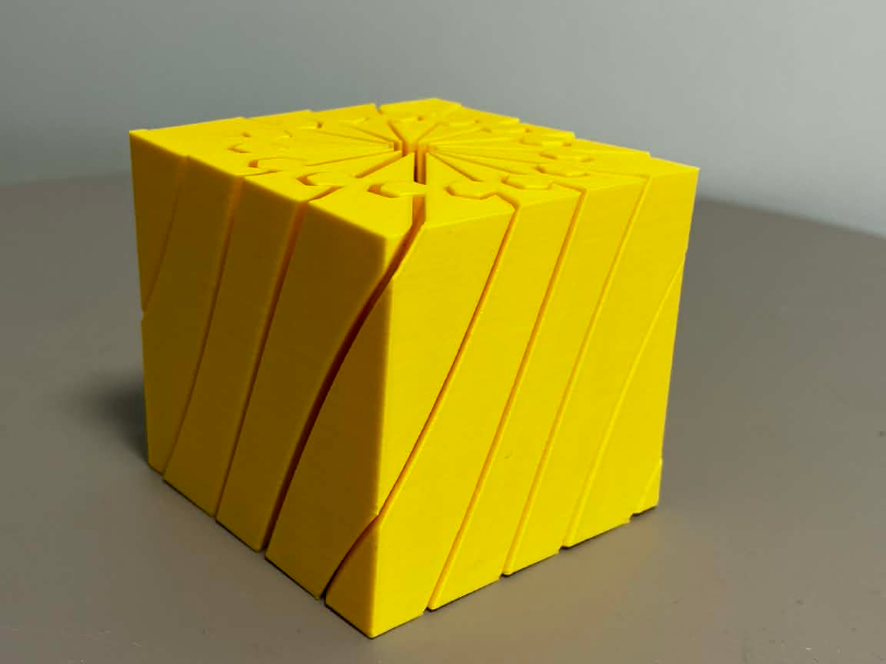 Simple Twisted Fidget Cube