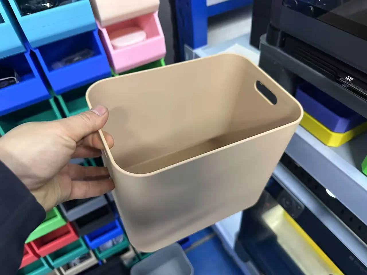 Miniatura 4 do modelo 3D 可堆叠手提篮收纳盒