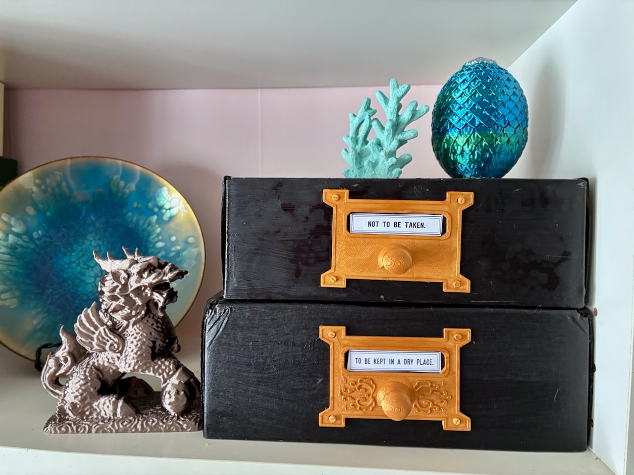 Vintage-style label plate 2 for upcycling boxes