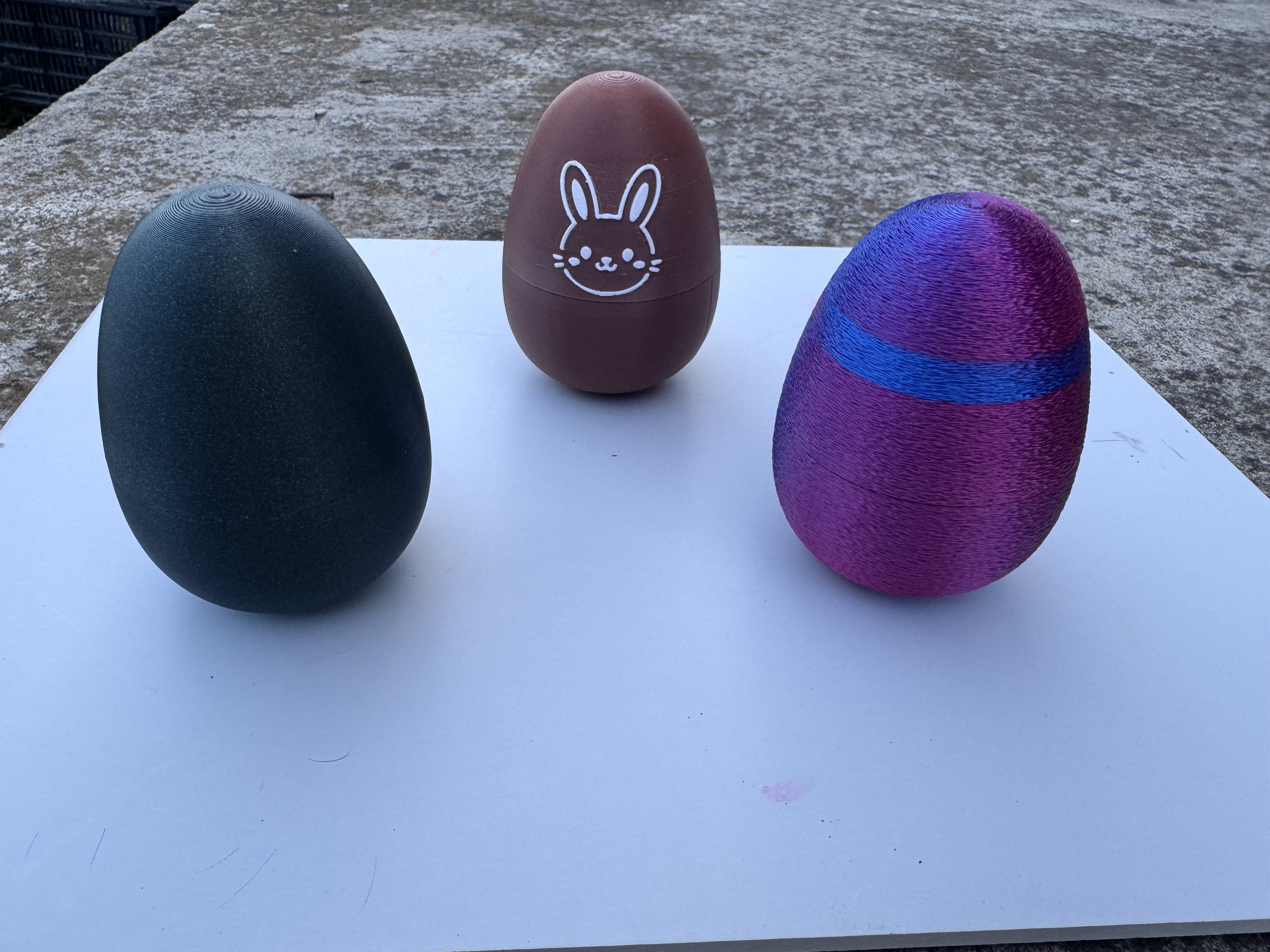 Miniatura 3 do modelo 3D Easter Egg – Hollow Gift Container