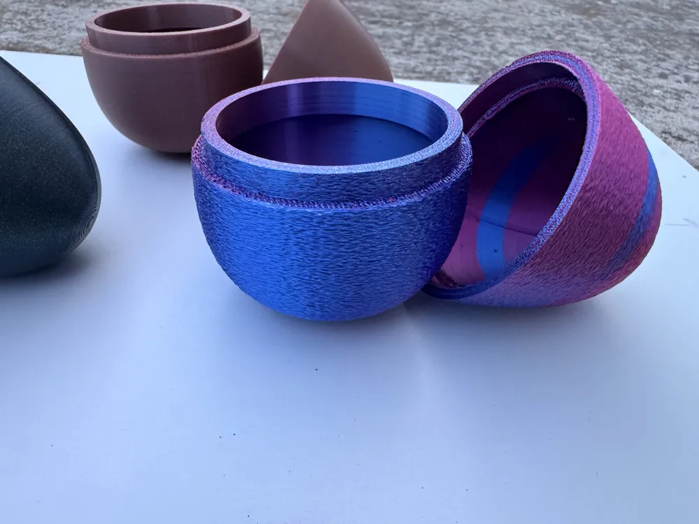 Easter Egg – Hollow Gift Container - Free 3D Print Model - MakerWorld