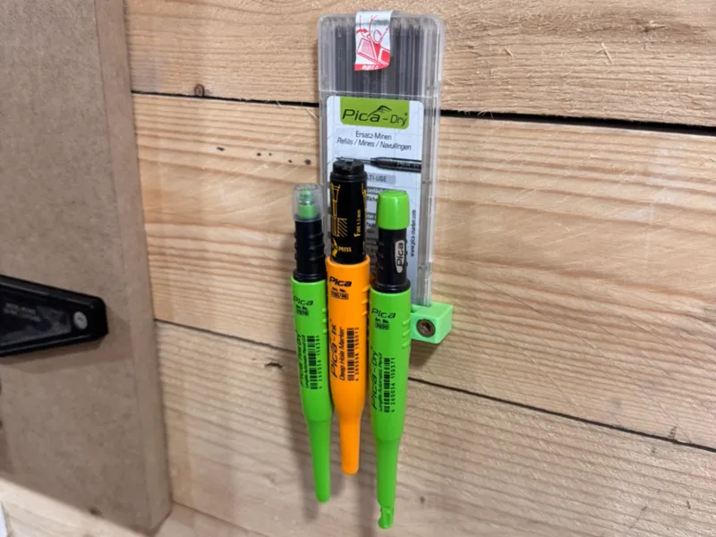 Pica Clip Wall Mount