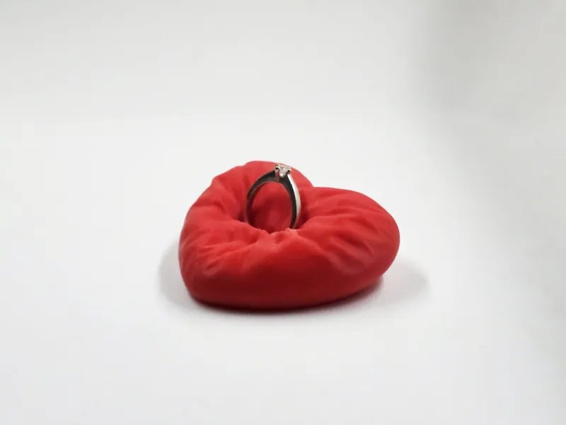 Heart pillow Ring display stand