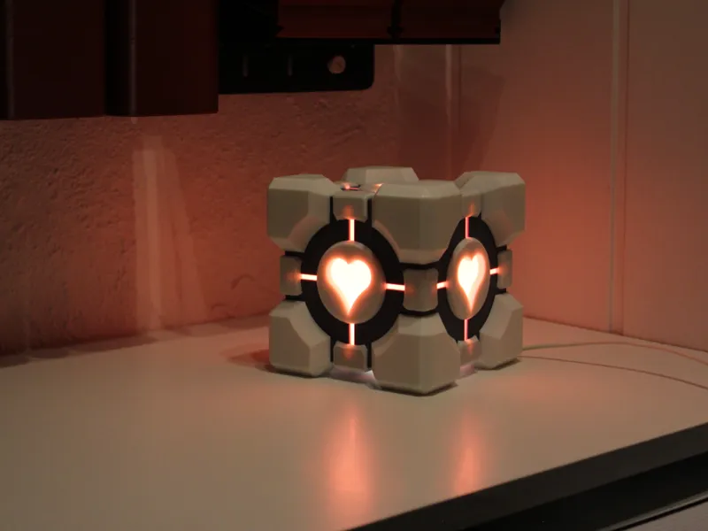Portal Companion Cube Lamp Kit