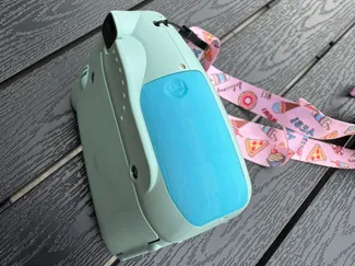 Batteriedeckel mit verstärktem Raster Instax mini9