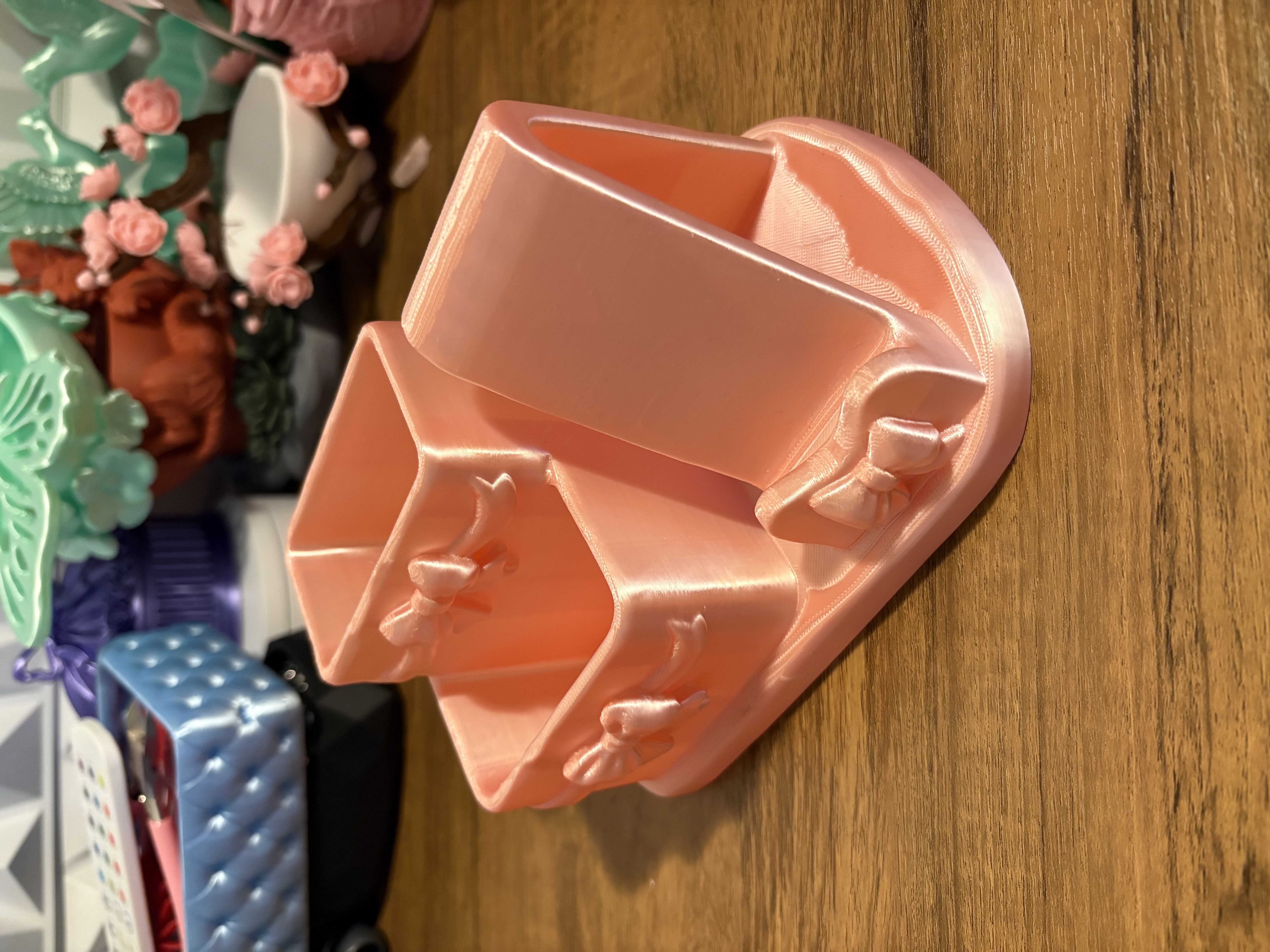 Cute Coquette Bow Desk Organizer with Phone Stand - 1