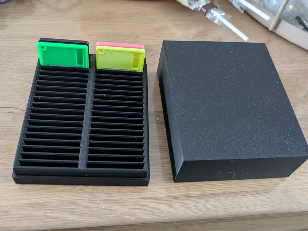 40x40mm Filament Sample Card Box by Andy666E - MakerWorld