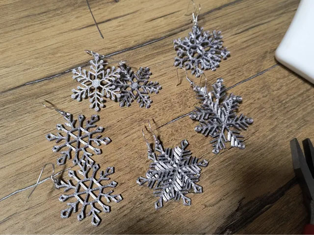 Set of 5 different snowflake earring (sell it :D)