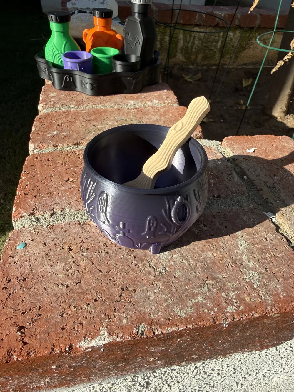 Little Monster Potion Lab - Free 3D Print Model - MakerWorld