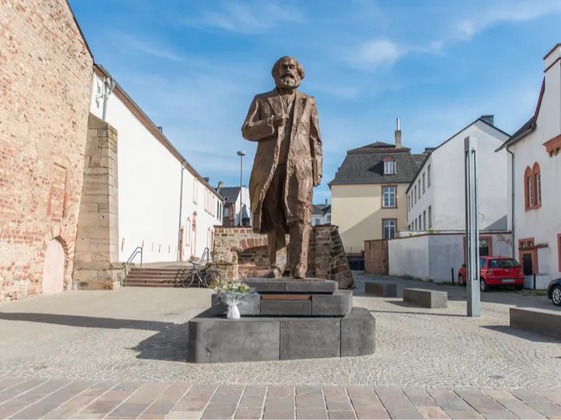 Karl Marx Statue