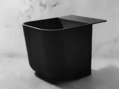sandwich desk trash