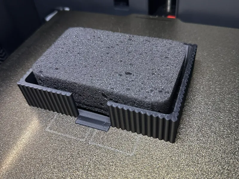 Japandi Self-Draining Sponge Holder