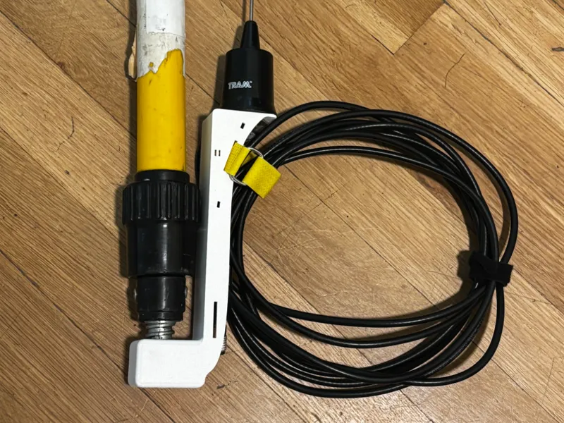 UHF/NMO Antenna Extension Pole Mount