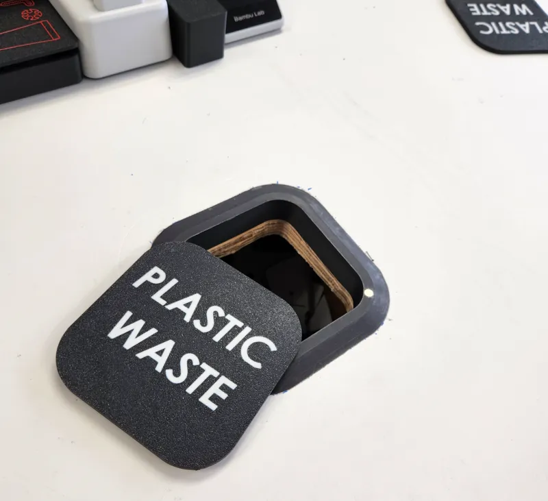 Plastic Waste Bin Port
