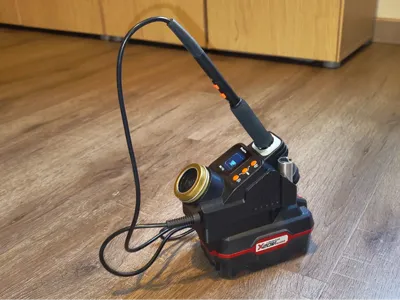 Preciva Soldering Iron on Parkside Battery