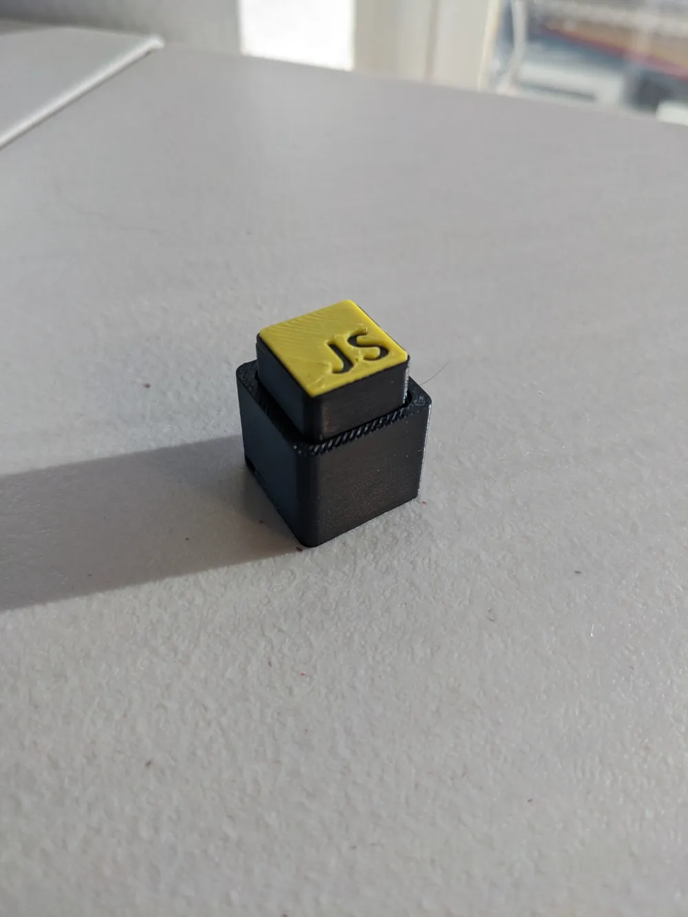 One key easy print fidget clicker - Free 3D Print Model - MakerWorld
