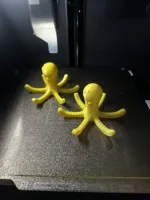 2x Octopus (0.2mm layer, 2 walls, 5% infill)