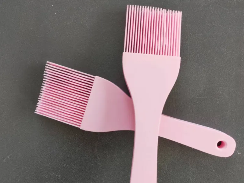 有两把刷子/猛男粉刷子/扫帚/Broom/ brush/过年粘贴春联实用工具/无支撑