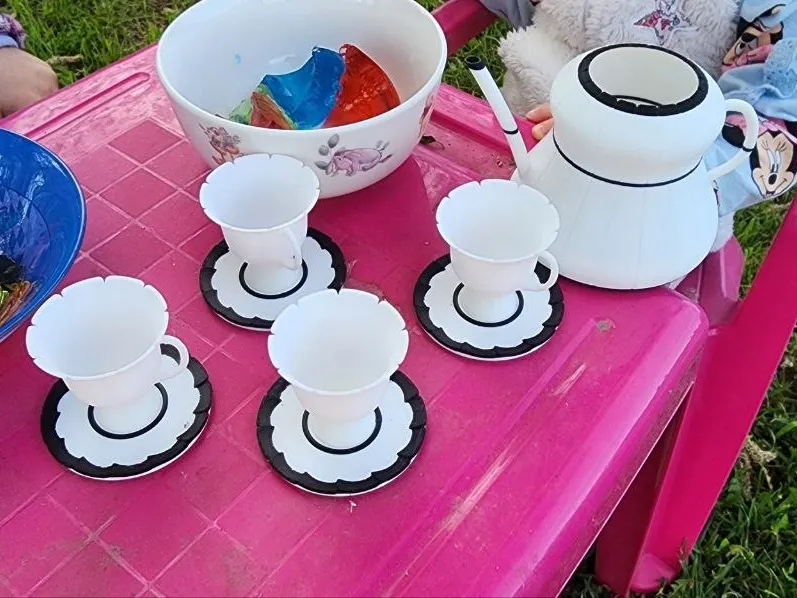 Children's tea set