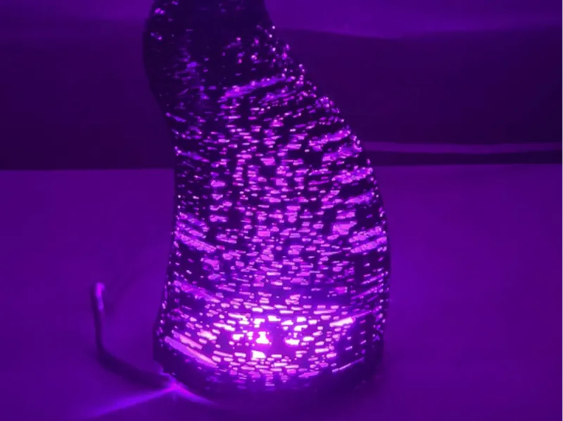 Handcrafted 3D Horn Lamp – Honeycomb Mesh Texture
