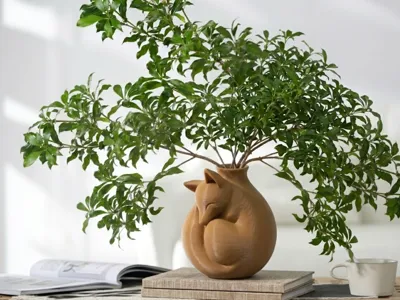 Buckthron Fox Vase