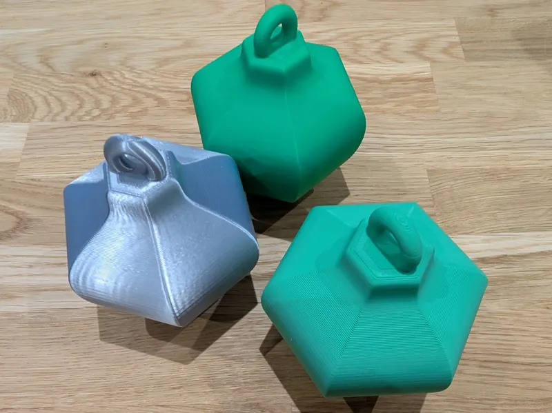 HexaBauble - Geometric Christmas Ornament