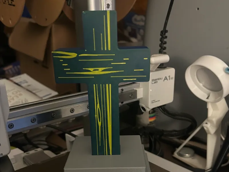 4x4 Cross with Stepped Base