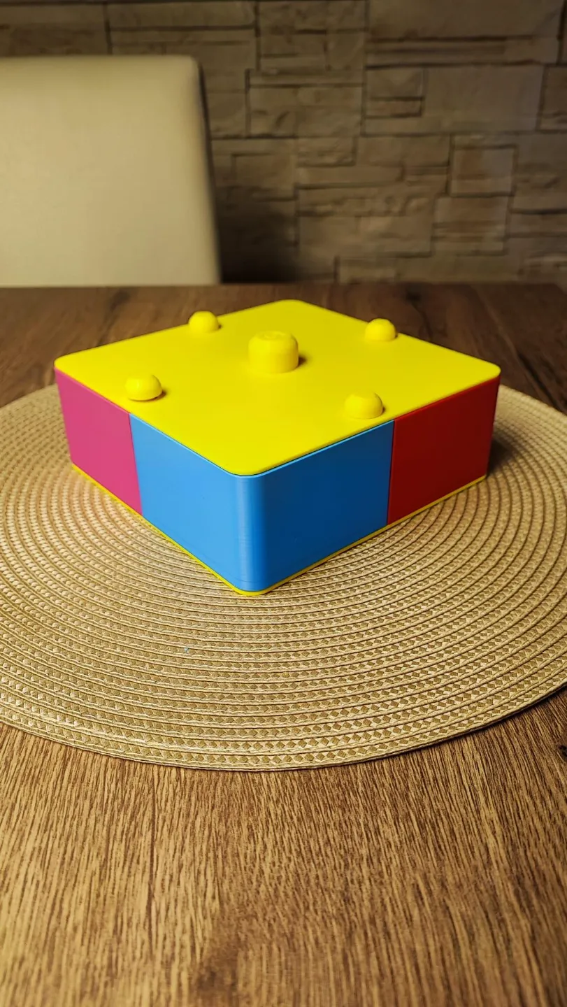 Rotating storage box with 4 containers. by daniel.rynduch - MakerWorld