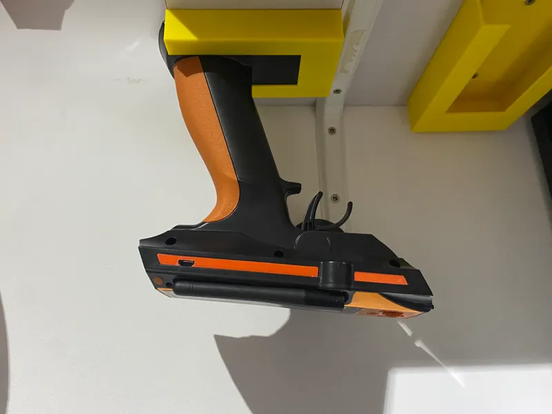 Soporte emisora flysky gt3c