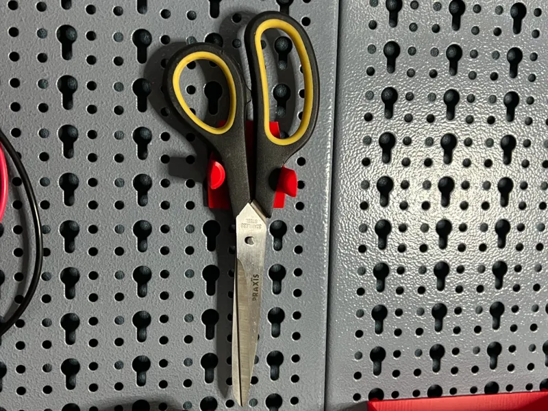 Scissors Hornbach Kupper pegboard