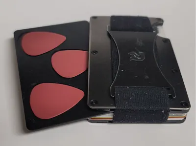 Credit Card Pick Holder for Ridge Style Wallets