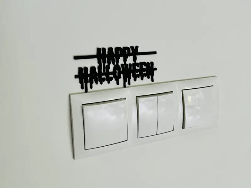 Happy Halloween - door corner decor