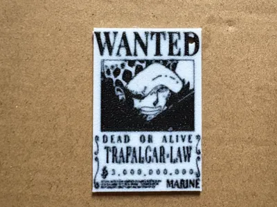 LLAVERO ONE PIECE WANTED TRAFALGAR LAW