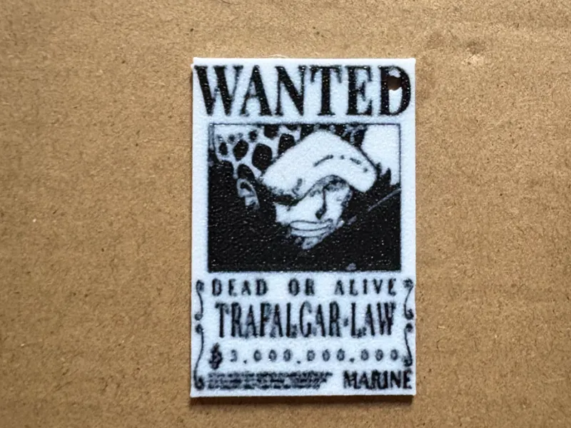 LLAVERO ONE PIECE WANTED TRAFALGAR LAW