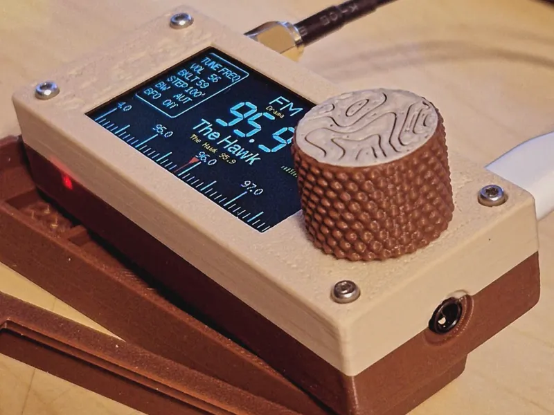Simple SI4732 ESP32 Housing