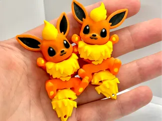 Pokemon Cute Flareon Flexy - Articulated Keychain
