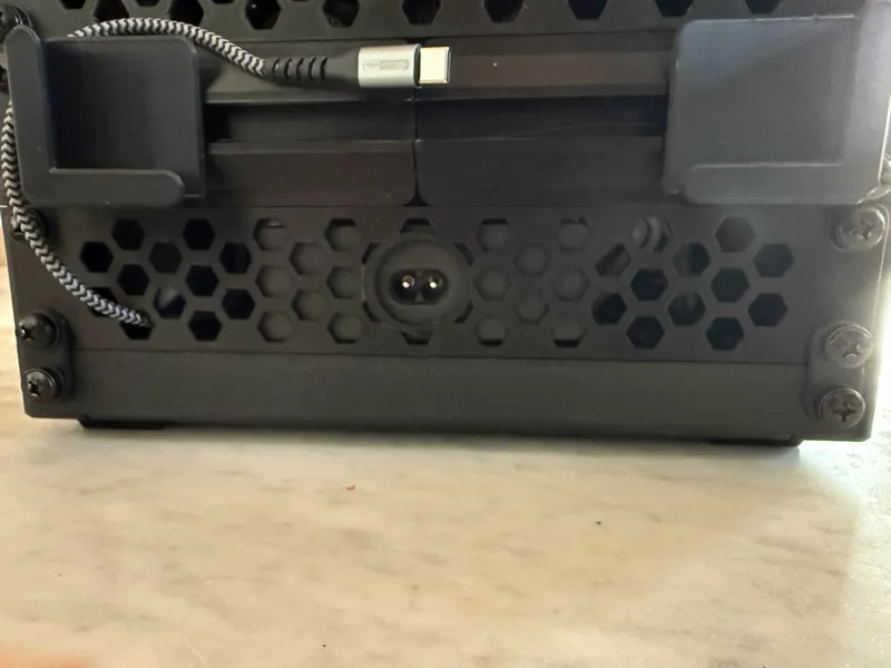 10-Inch RackMount for Multi-Port USB Power Station