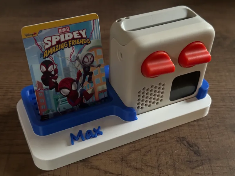 Yoto mini dock / stand with card slots