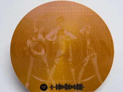 Disco vinilo Golden Huntrix hecho con spiralbetty