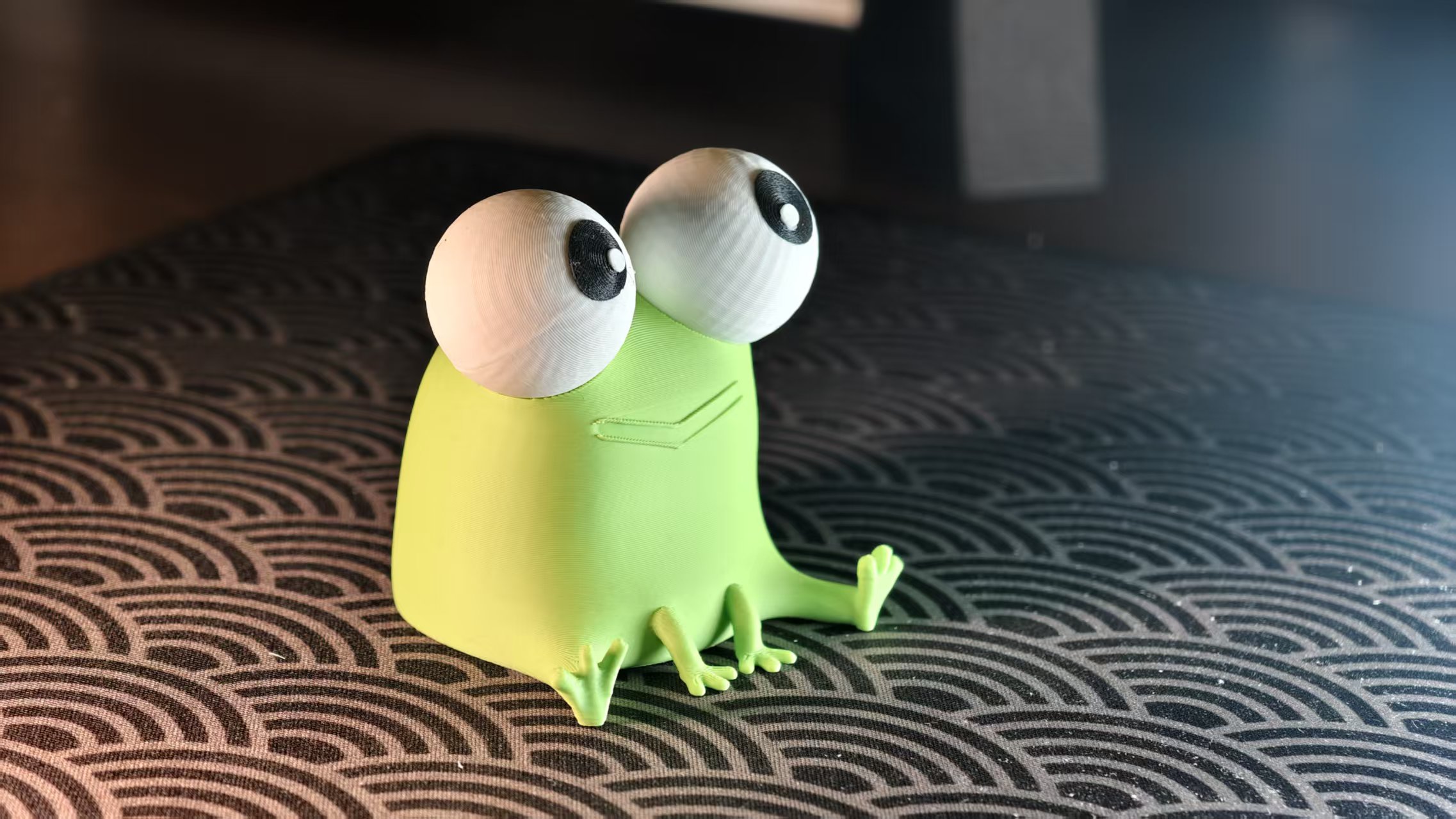 Miniatura 2 do modelo 3D 大眼睛的青蛙，拆件版和一体打印两个版本