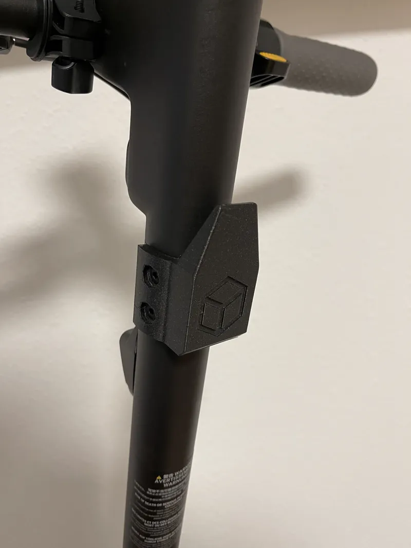 Ninebot G30 AirTag Hook