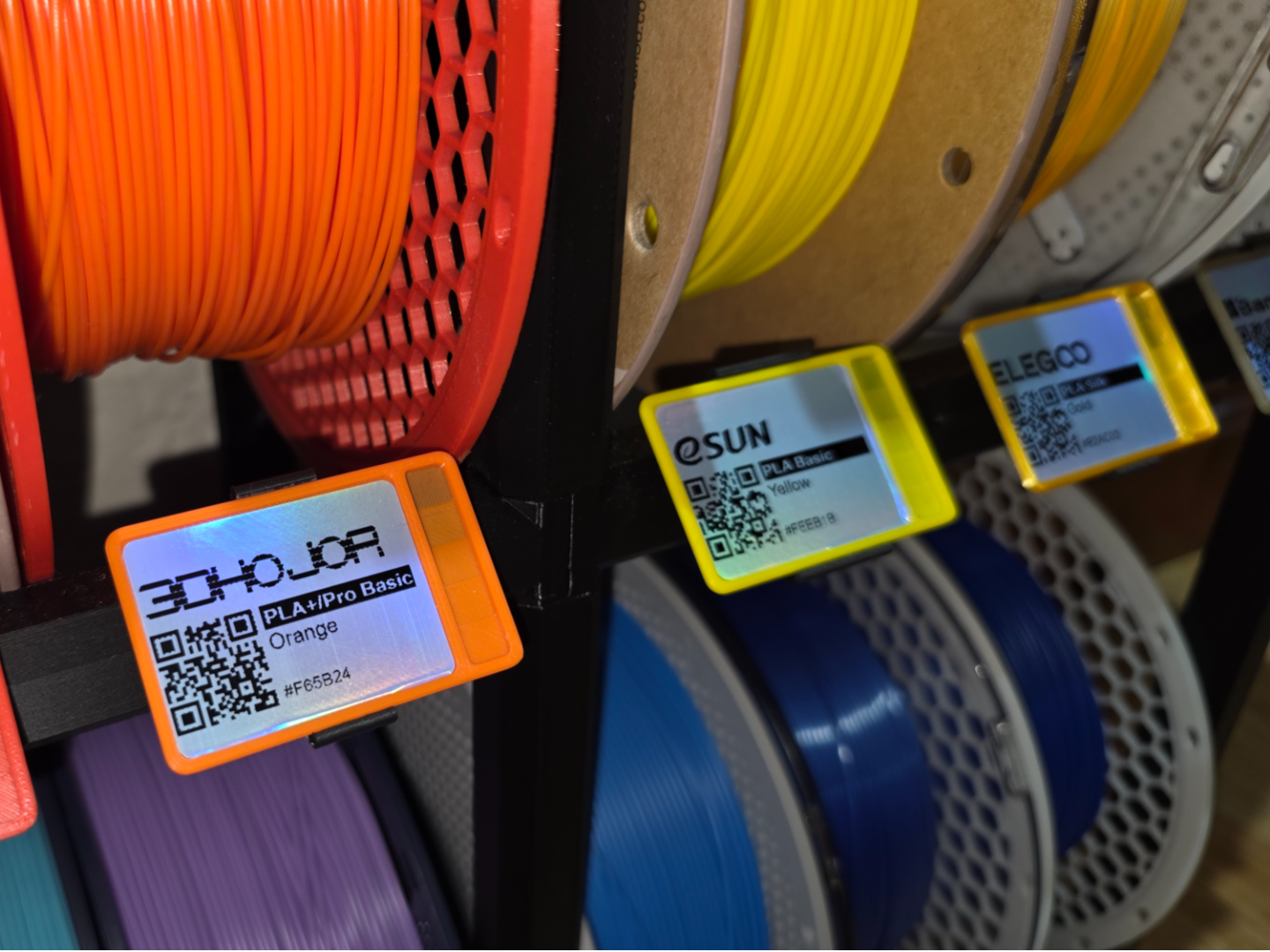 DapRack Swatch Clip – Adjustable Label Holder 