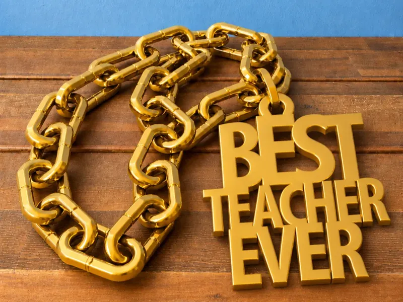 Best teacher in the world award - Gold necklace