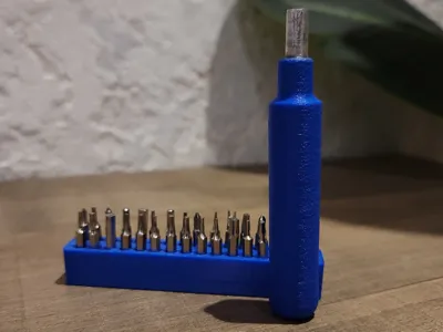 Screwdriver With 32 Bit Holder