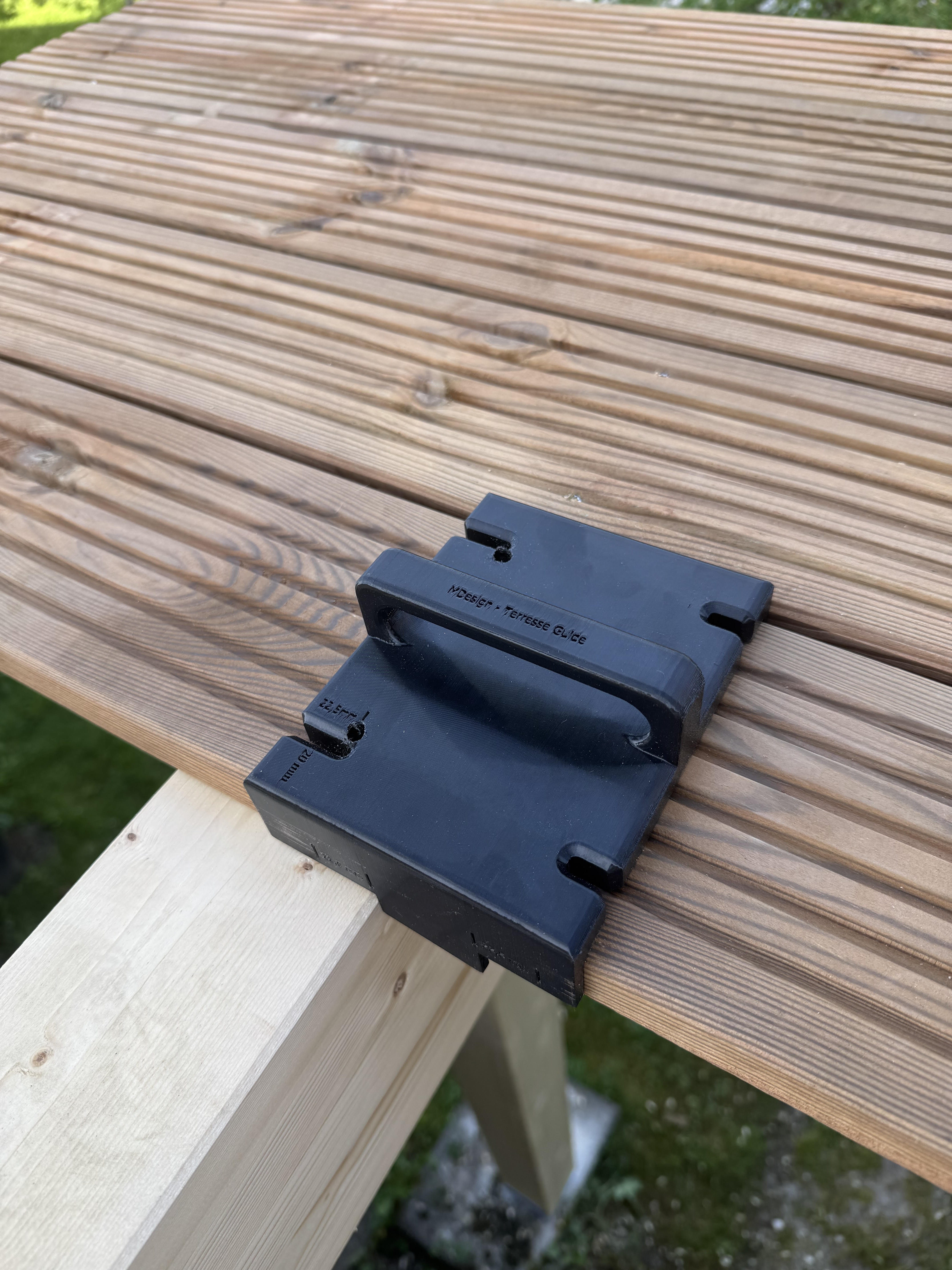Miniatura 2 do modelo 3D Deck installation Tool - DeckMaster