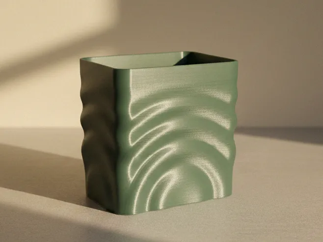 Ripple pattern pen holder 