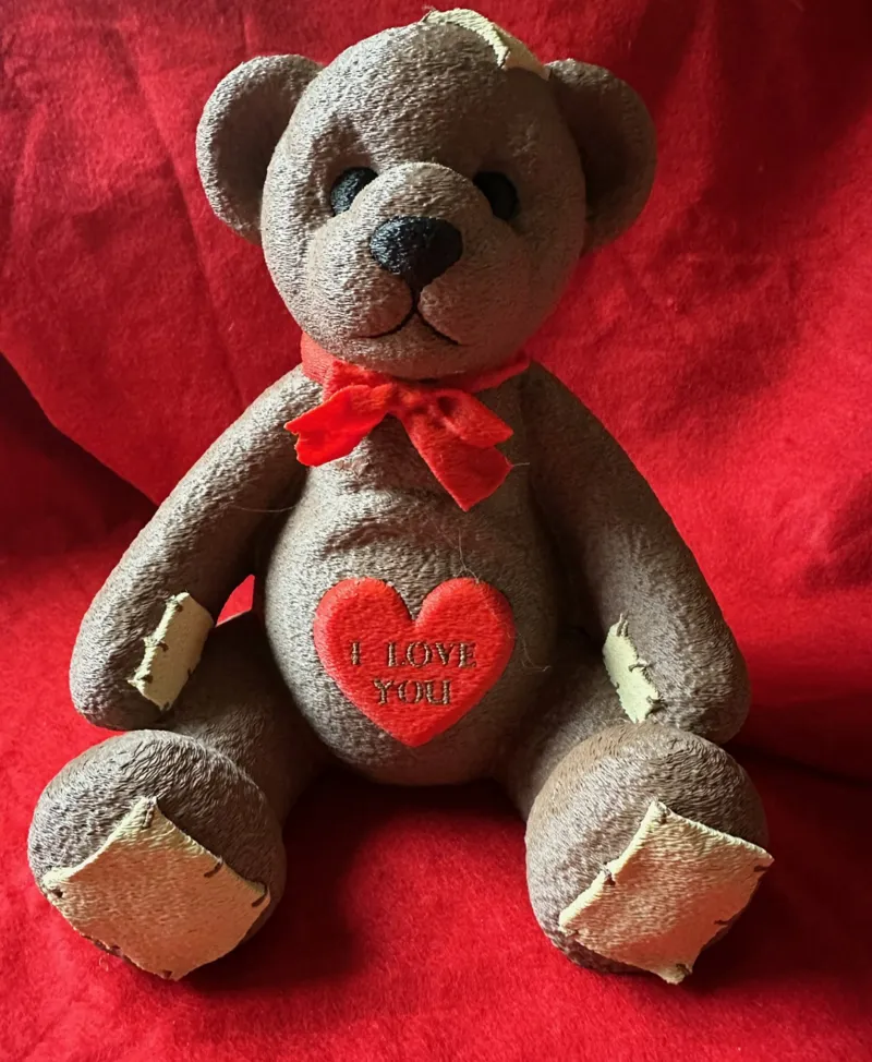 teddy bear with heart